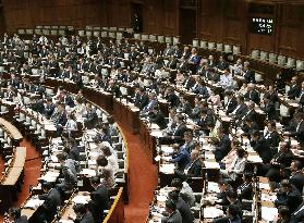 Japan parliament approves bill to revise referendum law