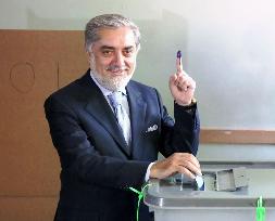 Runoff round of Afghan presidential race held