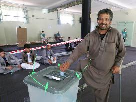 Presidential election runoff in Afghanistan