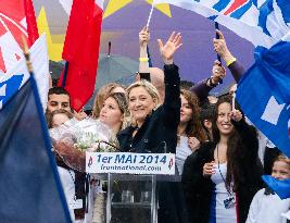 Far-right French party leader Le Pen joins demonstration