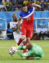 U.S. beat Ghana 2-1
