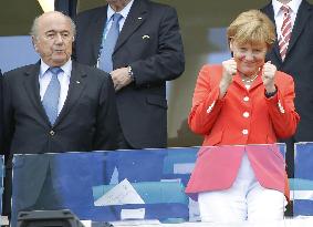 Merkel cheers for German team at World Cup