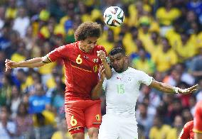 Belgium beat Algeria 2-1