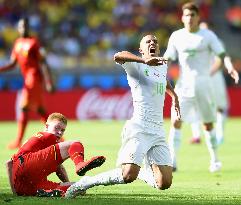 Belgium beat Algeria 2-1