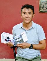 Ex-press photographer holds photo collection