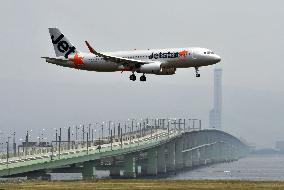 Jetstar Japan use Kansai airport as 2nd base