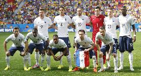 France beat Nigeria 2-0