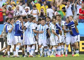 Argentina beat Switzerland 1-0