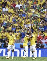 Brazil beat Colombia 2-1 in World Cup quarterfinal match