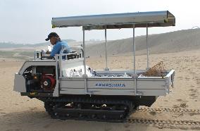 'Ambulance' for tourists in Tottori Sand Dunes
