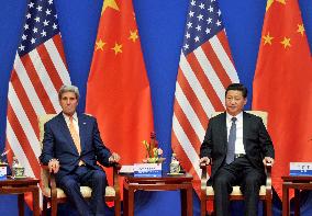 China, U.S. call for better relations after year of growing tension