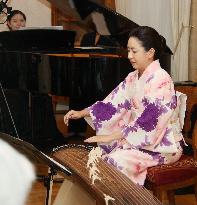 Japanese harp player, pianist perform in Vienna