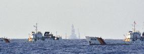 China halts drilling in South China Sea