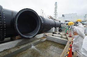 Drainpipe work underway at Fukushima Daiichi plant