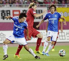 Cerezo's Forlan in action against Marinos in 2-2 draw