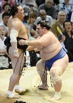 Harumafuji suffers 4th loss at Nagoya sumo tournament