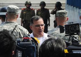 USFK commander speaks to press in Panmunjeom