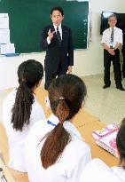 FM Kishida visits Japanese-language school in Hanoi