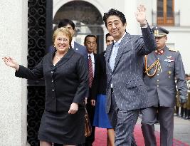 Abe in Chile