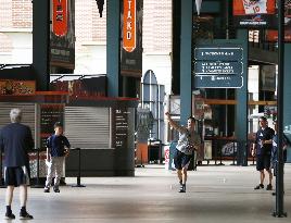 New York Yankees Tanaka playing catch