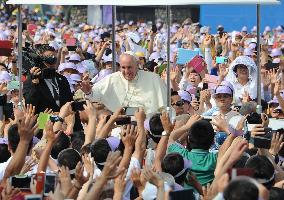 Pope Francis leads open-air Mass for beatification of Korean martyrs