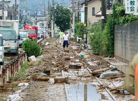Flooding, landslides hit Hiroshima