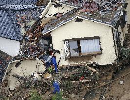 Flooding, landslides hit Hiroshima