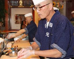 LA sushi chefs no longer need to wear gloves to make sushi