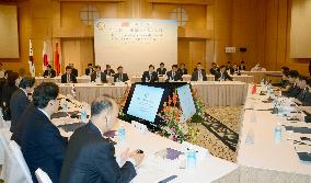 Japan, China, S. Korea holds ministerial confab on logistics