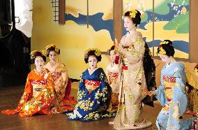 Maiko at photo session for Nov. Gion Dance