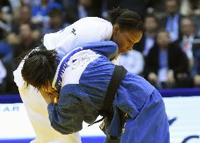 Alvear wins women's 70kg at judo world championships