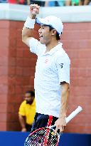 Nishikori rolls into round of 16 at U.S. Open