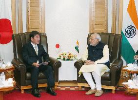 Indian PM Modi meets with Motegi