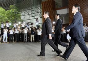 Abe reshuffles Cabinet