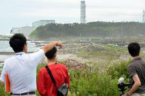 Tour in Fukushima town reeling from nuclear accident