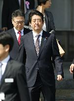 Abe leaves for U.N. General Assembly in N.Y.