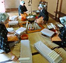 Production of rice sticks begins in Akita, northern Japan