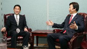 Japan, S. Korean foreign ministers hold talks in N.Y.