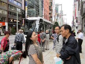 Chinese tourists flocking to Japan in Oct. holiday week
