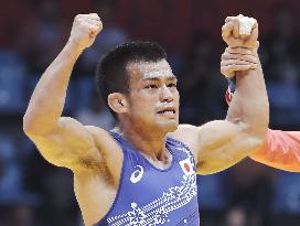 Takatsuka wins bronze in freestyle 61kg