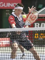 Nishikori, Uchiyama reach quarterfinals at Japan Open