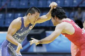 Tsurumaki wins silver in men's Greco-Roman 80 kg