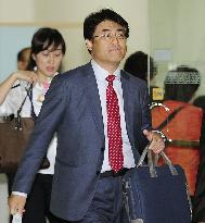 Sankei reporter appears at prosecutors' office again