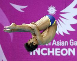 Japan's Sakai wins bronze in men's 3m spring board