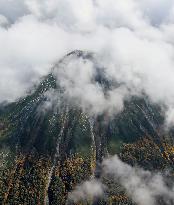 Rain halts search efforts on Mt. Ontake after fatal eruption