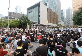 Tensions high in H.K. as protest continues