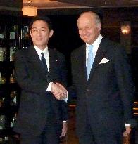 Japanese, French foreign minister hold talks