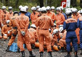 Rescue workers prepare to resume operations at Mt. Ontake