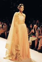 Pakistani designer holds fashion show in Mumbai