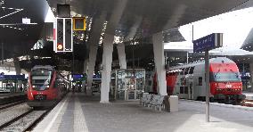 Vienna Central Station opens formally